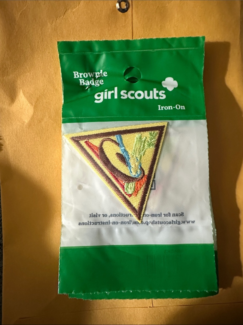 Girl Scouts Brownie snacks Badge Iron-On Patch - Q12